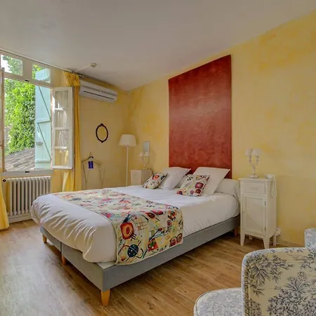 Hotel Saint Jean 2*