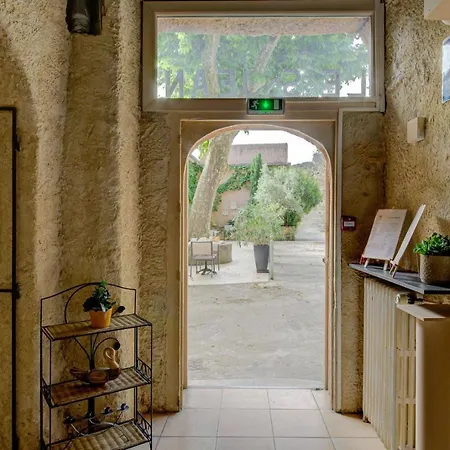 Hotel Saint Jean 2*